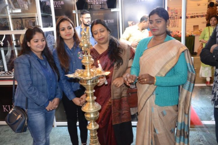 दो दिवसीय एग्जीबिशन में करें इंडो-वेस्टर्न और वेडिंग कलेक्शन की जमकर खरीददारी