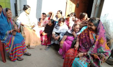 नारी शक्ति सेना (गुलाबी गैंग) की बैठक