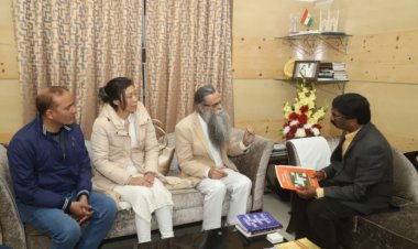 नेपाल के शिक्षाविद टीपी पंथ और जापान की युकी कोहाटा ने सीएम हेमंत से की मुलाकात