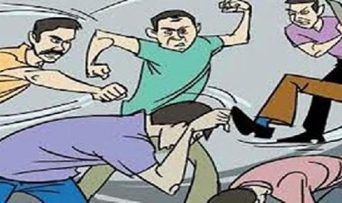 कांके में चौक के नामकरण को लेकर दो गुटो में हिंसक झड़प ,पुलिस ने की लाठी चार्ज