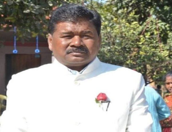 मांडर विधायक बंधु तिर्की झाविमो से निष्कासित