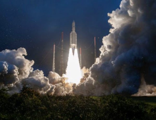 ISRO ने रचा इतिहास, देश का सबसे ताकतवर संचार सैटेलाइट GSAT-30 सफलतापूर्वक लॉन्च, जानिए खास बातें