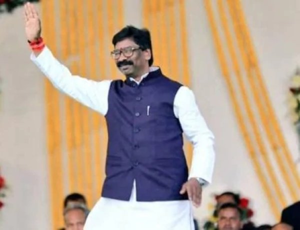 झारखंड- मुख्यमंत्री हेमंत सोरेन ट्विटर पर लोगों से जुड़े, 18 दिन में 16 समस्याओं का किया समाधान