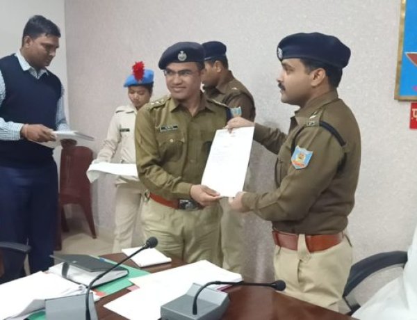 पुलिस अधीक्षक के अध्यक्षता में अपराध नियंत्रण को लेकर बैठक का आयोजन,सभी पदाधिकारियों एवं थाना प्रभारी को दिया गया आवश्यक निर्देश