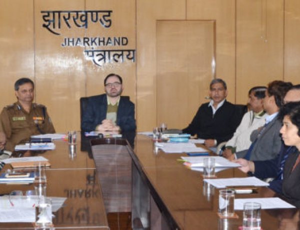 गणतंत्र दिवस की तैयारियों को लेकर मुख्य सचिव ने की समीक्षा बैठक