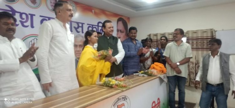 प्रदेश कांग्रेस कार्यालय में शिल्पी नेहा तिर्की का हुआ भव्य स्वागत