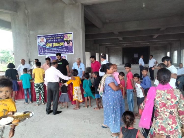 36वें श्री कृष्ण प्रणामी अन्नपूर्णा भंडारे का वितरण