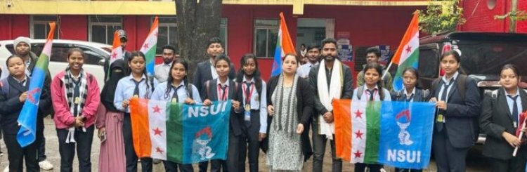 डोरंडा कॉलेज के छात्रों की मांगों को लेकर NSUI ने रांची विवि के कुलपति का किया घेराव