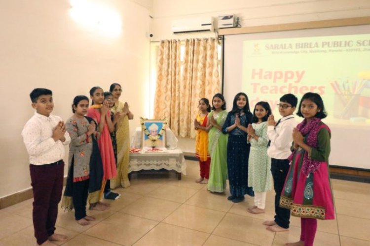 सरला बिरला पब्लिक स्कूल में शिक्षक दिवस समारोह