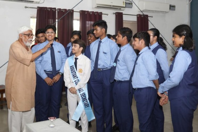 सरला बिरला पब्लिक स्कूल के छात्रों ने सीखी फिल्म निर्माण की बारीकियाँ