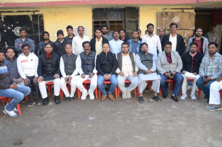 एआइएमआइएम के प्रदेश कार्यकारिणी की बैठक सम्पन, हुब्बान मलिक,असीम वक़ार को पार्टी से हटाने की मांग