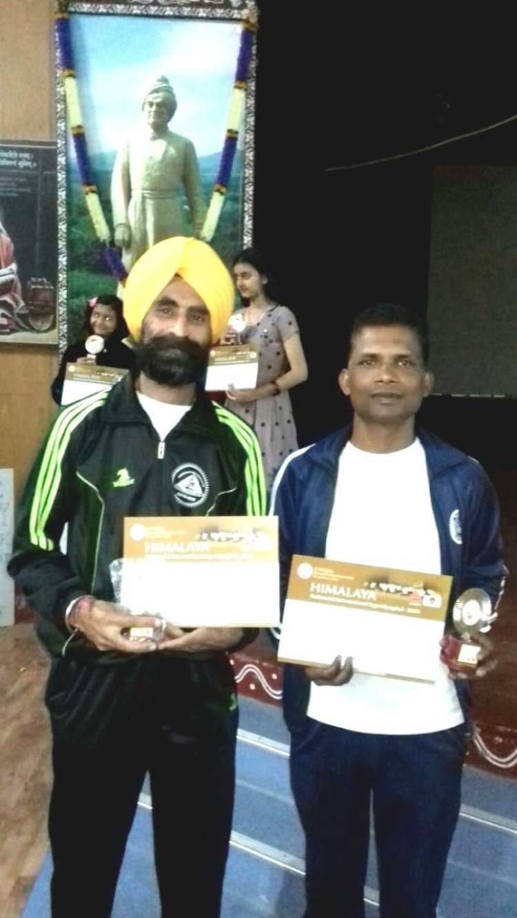 बेंगलुरु में आयोजित इंटरनेशनल हिमालयन योग ओलंपियाड में रांची के जगदीश एवम् हरेंद्र का शानदार प्रदर्शन