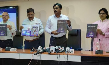 मुख्य निर्वाचन पदाधिकारी ने "SALUTE TO B.L.O." एवं "ELECTION QUIZ" अभियानों का किया शुभारंभ