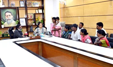 हवलदार स्व० चौहान हेम्ब्रम के परिवार के एक सदस्य को नौकरी और आश्रितों को 1 करोड़ 29 लाख रुपए देगी सरकार