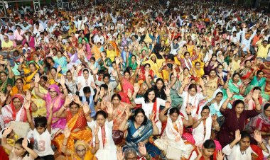 बीस हजार श्रद्धालुओं ने  5101 कुंडीय विश्व शांति वैदिक महायज्ञ यज्ञ में आहुति प्रदान की