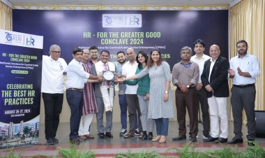 ब्यूरोक्रेसी और डायनेमिक वर्क इनवायरमेंट के बीच हो बैलेंस अप्रोच : डॉ. जॉन मथाई 