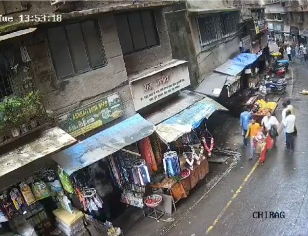 5th फ्लोर से 3 साल की बच्ची के ऊपर गिरा कुत्ता, मासूम ने गंवाई जान