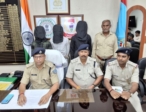 TSPC दस्ते के 3 उग्रवादी गिरफ्तार, छापर बालू घाट में घटना को अंजाम दिये थे