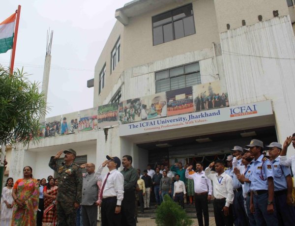 इक्फ़ाई विश्वविद्यालय झारखंड में धूमधाम से मनायागया स्वतंत्रता दिवस 