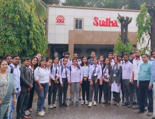 कैंब्रिज इंस्टिट्यूट ऑफ़ टेक्नोलॉजी के एमबीए विद्यार्थियों का इंडस्ट्रियल विजिट