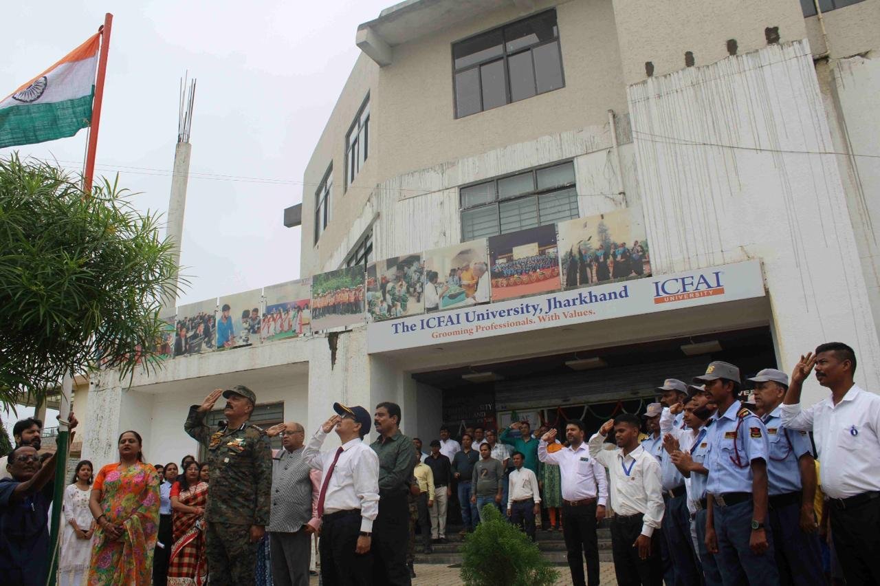 इक्फ़ाई विश्वविद्यालय झारखंड में धूमधाम से मनायागया स्वतंत्रता दिवस 