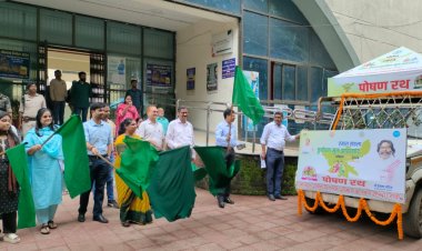 उपायुक्त ने हरी झंडी दिखाकर किया पोषण रथ रवाना