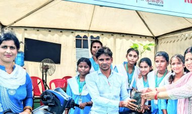 "वृक्ष हमारे मित्र" जन जागरूकता अभियान के तहत  देश, विदेश से आएं पिण्डानियों के बीच आपने निजी‌ खर्चो से बिपिन विगत कई वर्षों से पौधों का कर रहे है वितरण