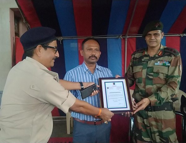 डीटीओ ने एनसीसी कैडेट को सड़क सुरक्षा की जानकारी दी