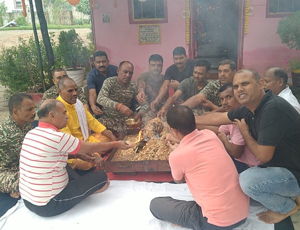 47 बटालियन सीआरपीएफ ने बड़े धूमधाम से मनाया विश्वकर्मा पूजा