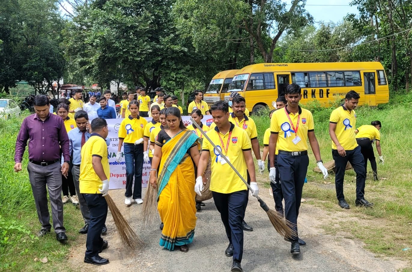आरकेडीएफ विश्वविद्यालय में 'स्वच्छता ही सेवा' अभियान चलाया गया