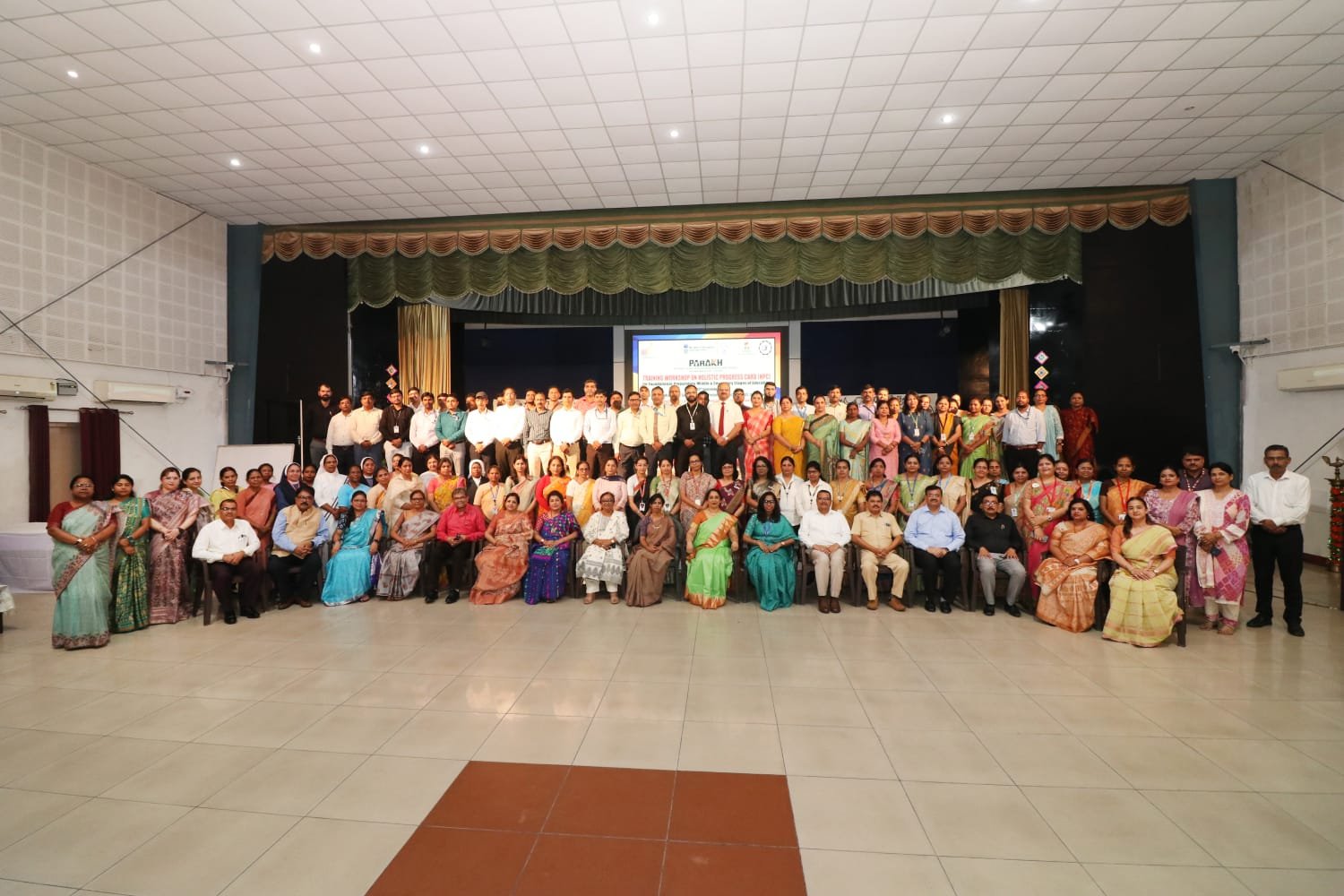 सरला बिरला पब्लिक स्कूल में होलिस्टिक प्रोग्रेस कार्ड पर कैपेसिटी बिल्डिंग प्रोग्राम