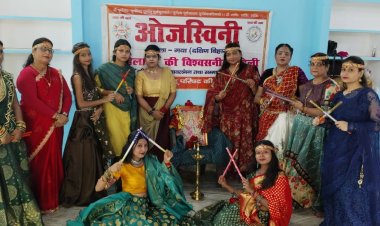 महापर्व नवरात्रि के अवसर पर 'ओजस्विनी' ने किया 'मातृशक्ति आराधना एवं डांडिया नृत्य समारोह' का आयोजन