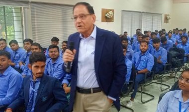 एंटरप्रेन्योरशिप के लिए क्रिटिकल थिंकिंग जरूरी: रमेश यादव