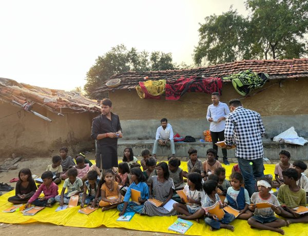 आलभ्या फाउंडेशन ने दीवाली पर 'उम्मीदों की मिठास' के माध्यम से जरूरतमंद बच्चों में बांटी खुशियां