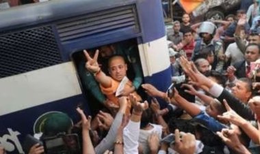 भारत को बांग्लादेश के हिंदुओं की सुरक्षा के लिए आगे आने की जरूरत है