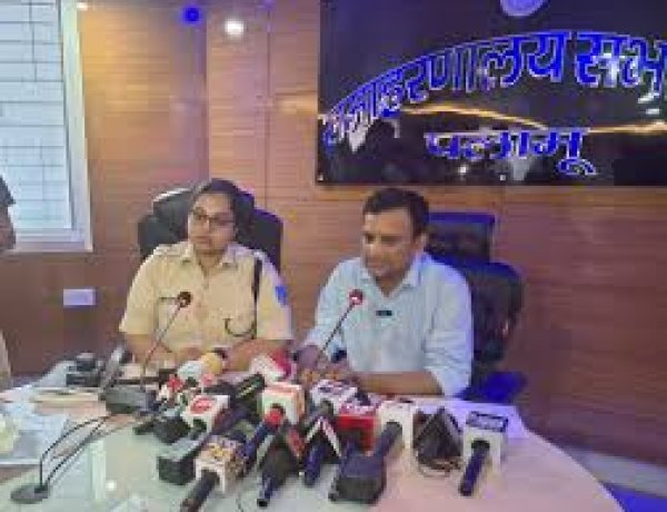 जिले के अयोग्य राशन कार्डधारियों से उपायुक्त ने कार्ड सरेंडर करने की अपील की