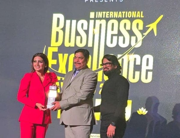 सूबे के युवा व्यवसायी अरुण सिन्हा को अज़रबैजान में मिला सम्मान, लोगों ने दी बधाई