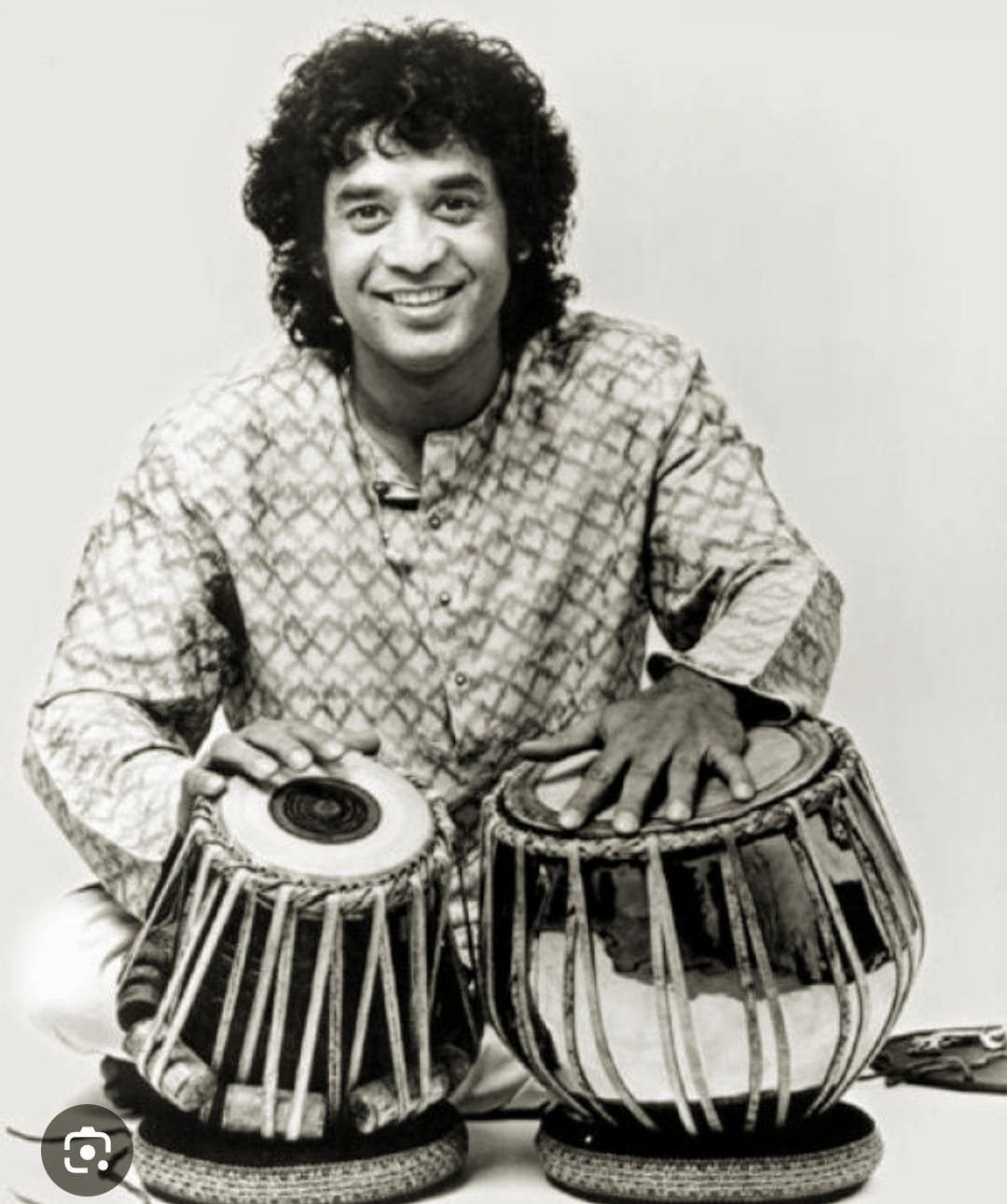 श्रद्धांजलि : तबला ने एक श्रेष्ठतम उस्ताद जाकिर हुसैन को खो दिया