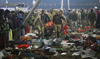 मौनी अमावस्या पर अमृत स्नान के लिए भीड़ से टूटी बैरिकेडिंग , मची भगदड़ - चश्मदीद ने बताया