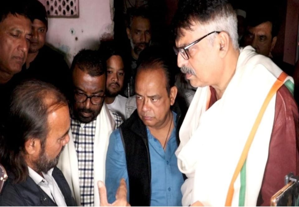 रांची से गायब 2 सगी बहनों के परिजन से मिले मंत्री, कहा- सरकार वापसी के लिए करेगी मदद