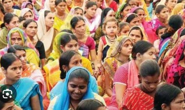 आज महिलाएं हर क्षेत्र में  परचम लहरा रही हैं 