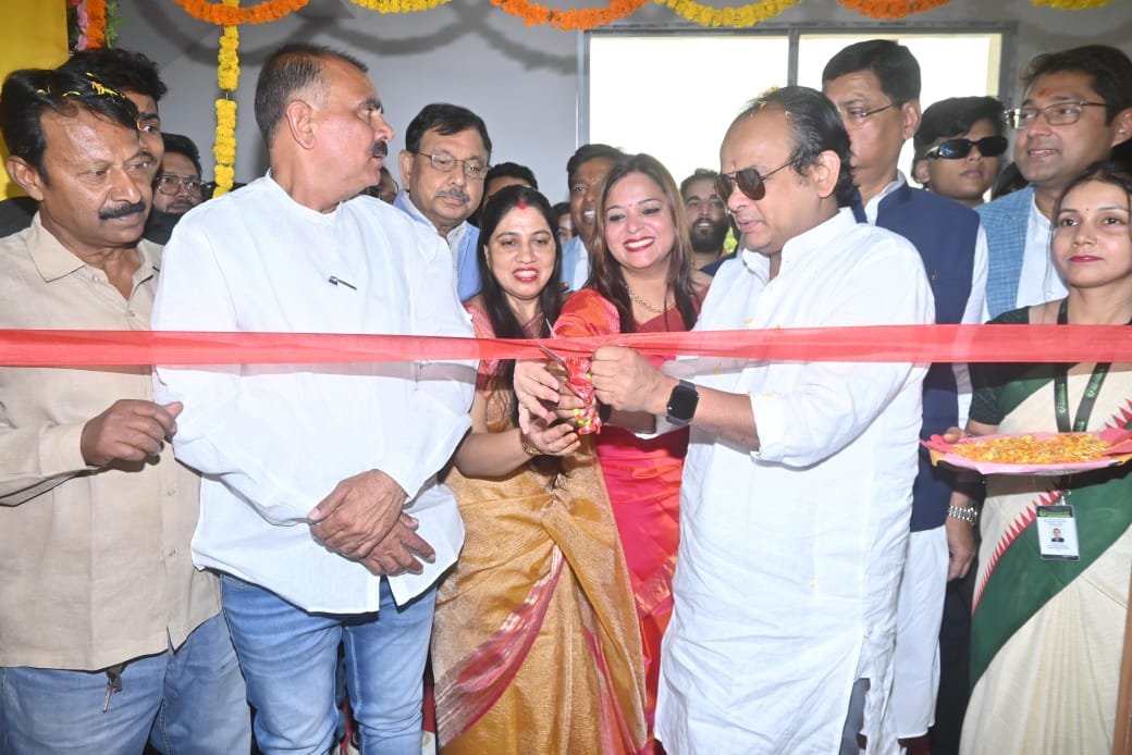 धनबाद में स्वास्थ्य सेवा की नई क्रांति: झारखंड के स्वास्थ्य मंत्री ने किया अंकुरम IVF सेंटर का भव्य उद्घाटन