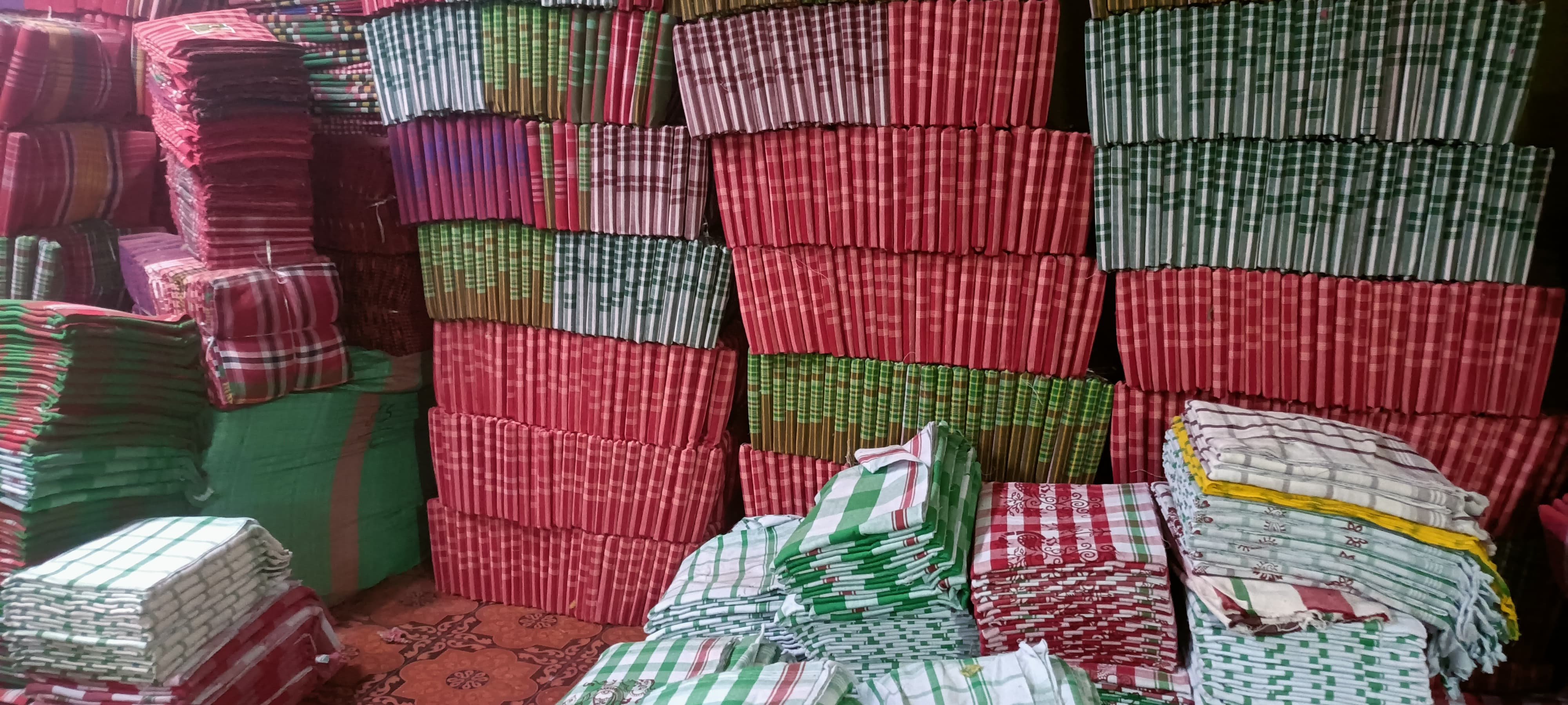 पटवा टोली का सूती खादी गमछा: परंपरा और फैशन का नया संगम