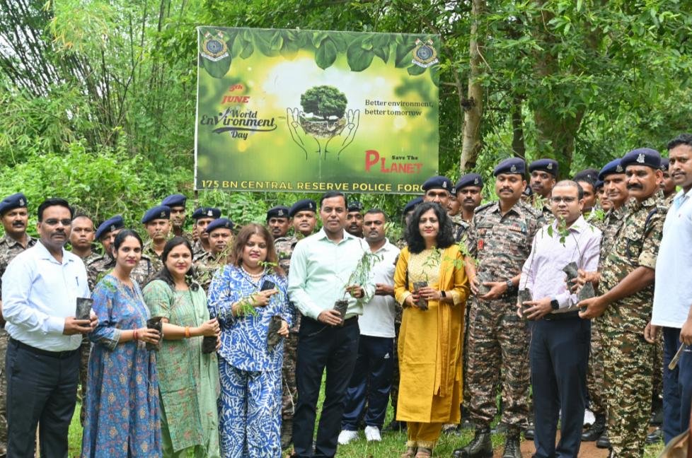 175 बटालियन सीआरपीएफ ने किया पौधारोपण, पर्यावरण संरक्षण केवल एक दिन का दायित्व नहीं बल्कि एक सतत् प्रक्रिया