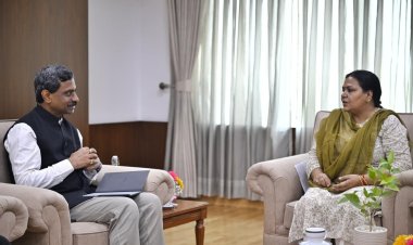 ग्रामीण सशक्तिकरण तथा केंद्र और राज्य सरकार के बीच सहयोग को सशक्त बनाने हेतु झारखंड की ग्रामीण विकास मंत्री दीपिका पांडेय सिंह ने नई दिल्ली में  उच्चस्तरीय बैठक की