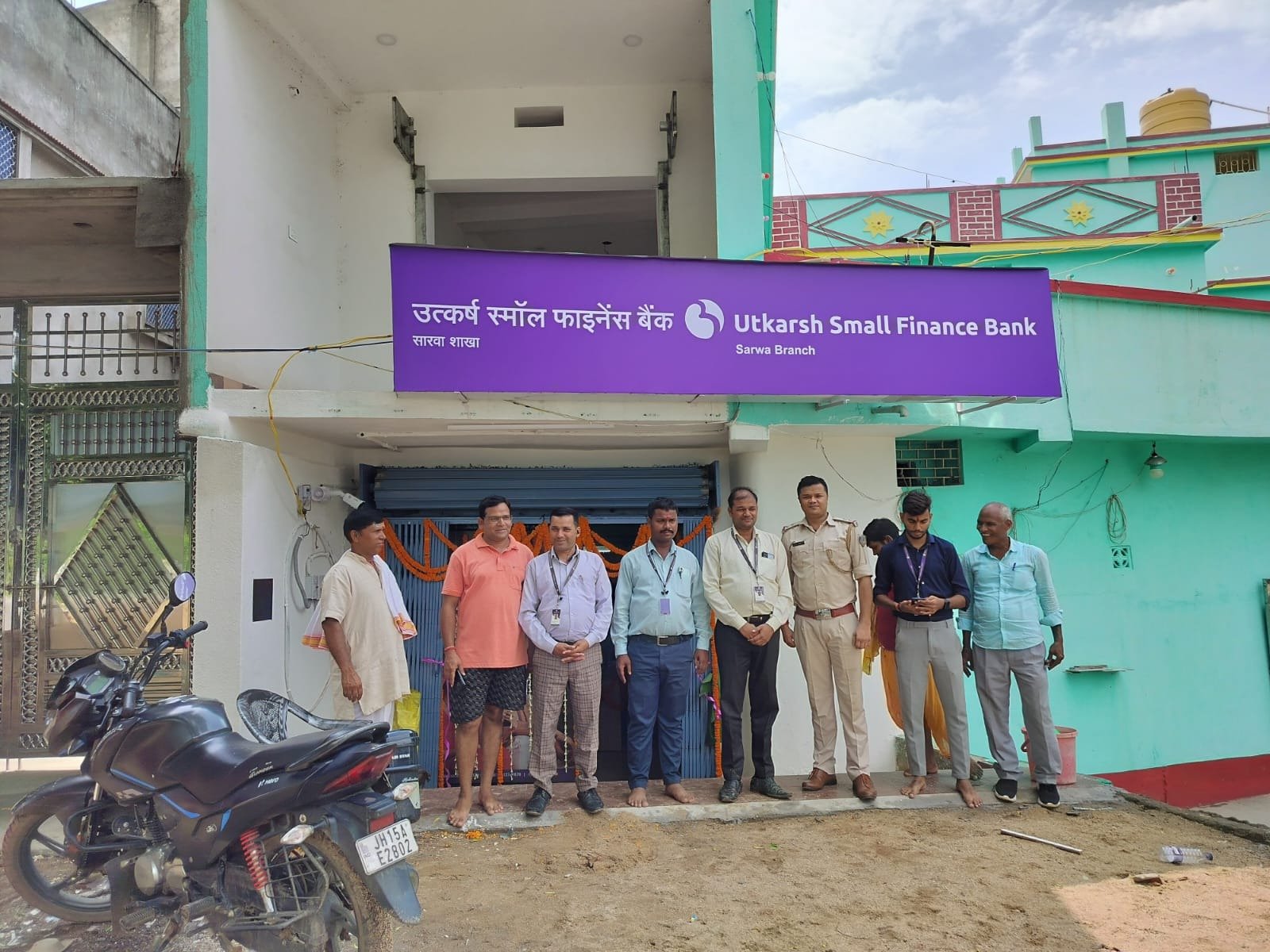 उत्कर्ष स्मॉल फाइनेंस बैंक लिमिटेड ने झारखंड के देवघर में अपने 100वें बैंकिंग आउटलेट का शुभारंभ किया