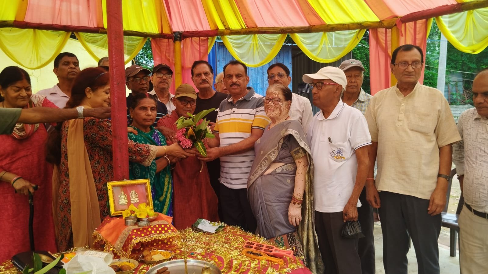 गोपी कृष्ण - ऊषा सहाय  'आदर्श दम्पति सम्मान' से अलंकृत 