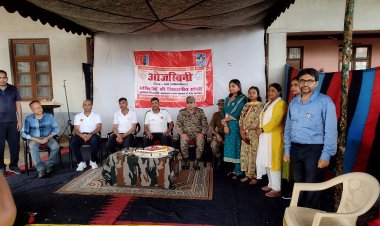 देश के सैनिक भाइयों की कलाइयों पर ओजस्विनी ने बांधे रक्षासूत्र