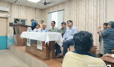 कवि रणविजय श्रीवास्तव के निधन पर श्रद्धांजलि सभा आयोजित, दुनिया में कुछ भी नहीं रहता, बस यादें रह जाती हैं