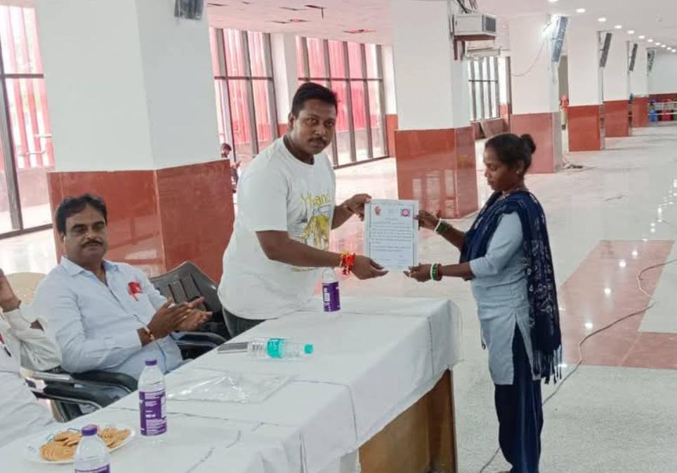 गया जंक्शन पर 79वें स्वतंत्रता दिवस पर स्वच्छता सिपाहियों को किया गया सम्मानित